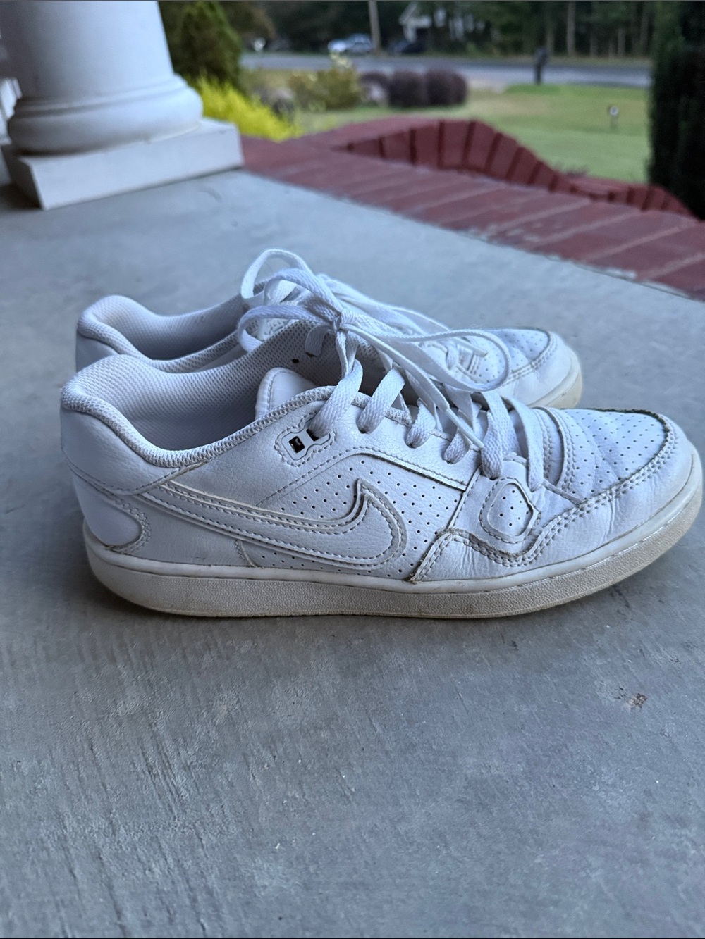 Nike Kids White Low-Top Leather Sneakers